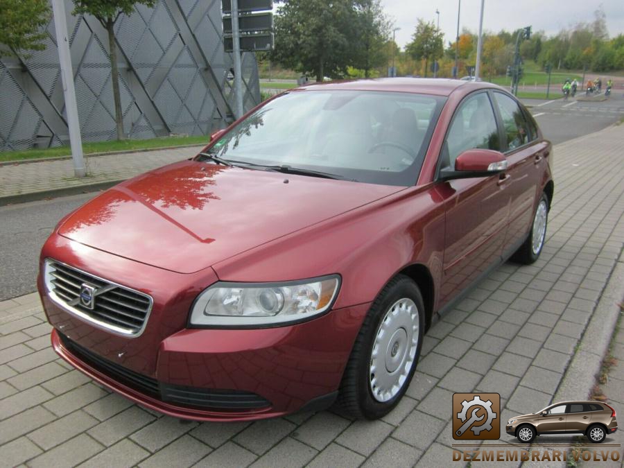 Carlig tractare volvo s40 2010