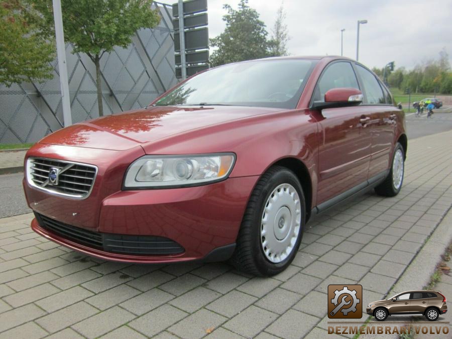 Carlig tractare volvo s40 2010