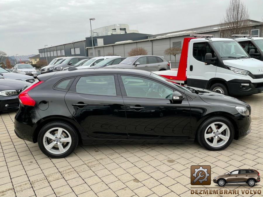 Podea portbagaj volvo v40 2009